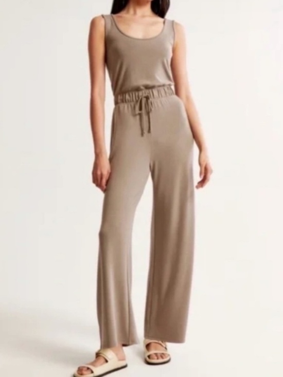 Abercrombie & Fitch Pants - Abercrombie and Fitch Lounge Scoopneck Tan Jumpsuit